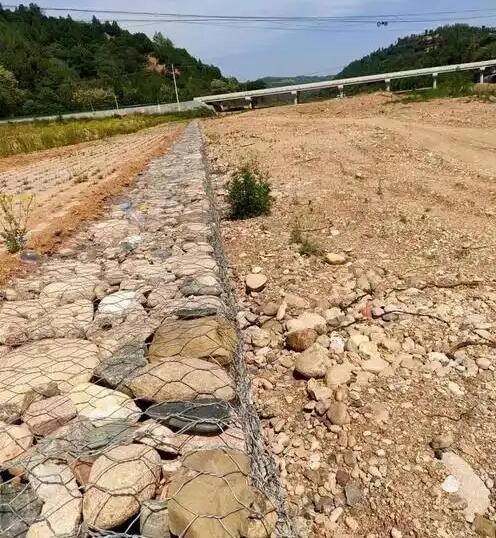 石笼网（格宾网）在水利工程中的系统化应用